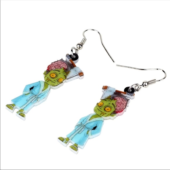 Bathrobe Zombie Acrylic Earrings Halloween - Picture 4 of 7